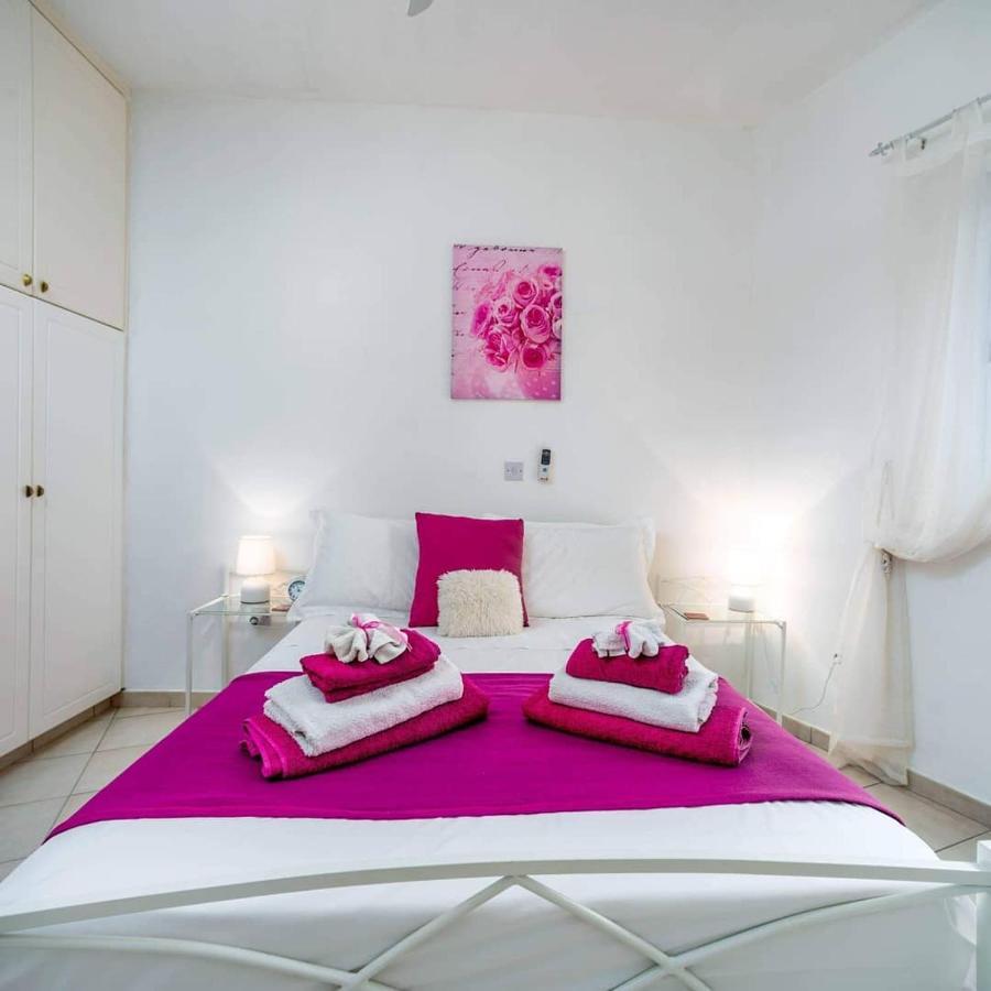 Tala Hills Sea View Apartment Paphos Exteriör bild